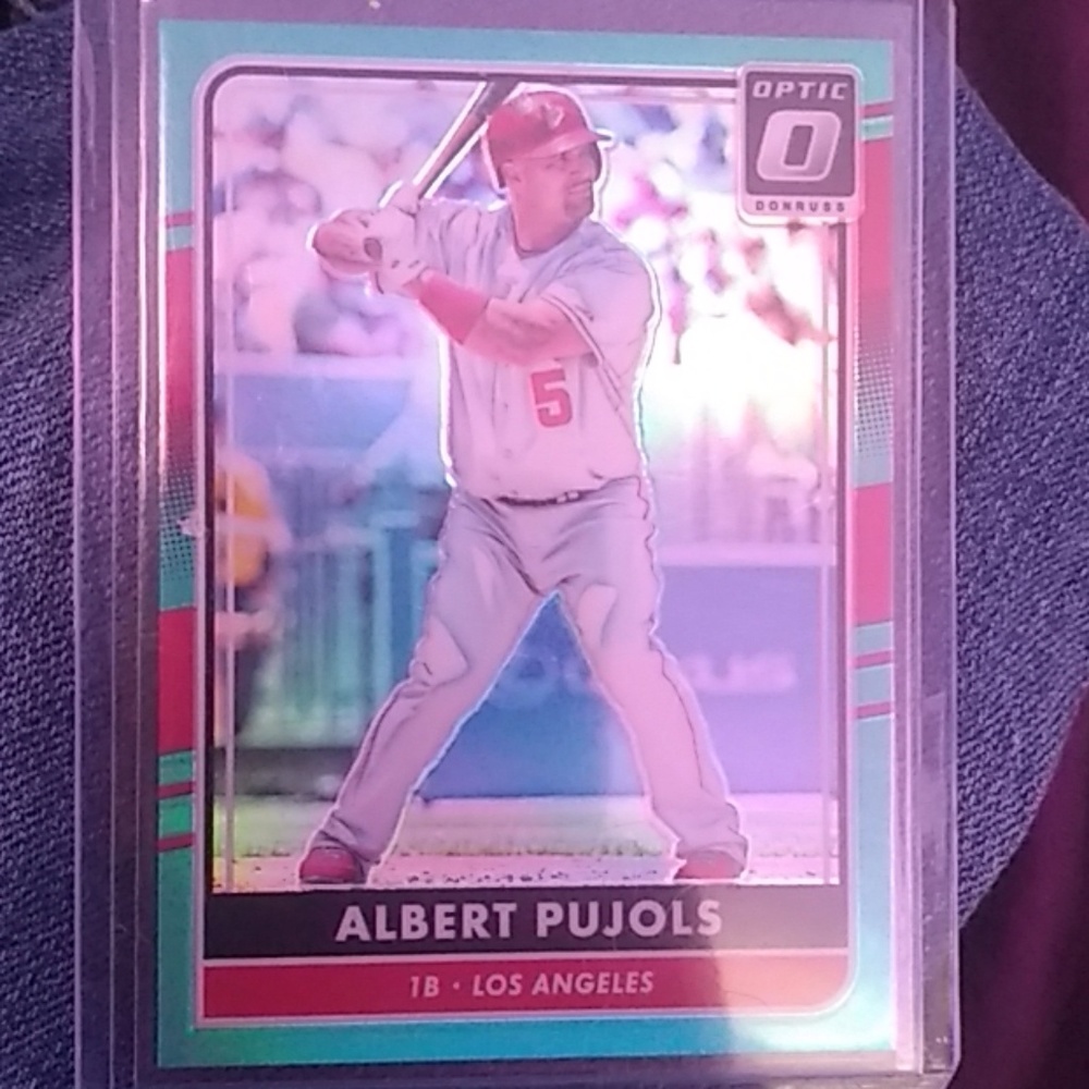 2016 Albert pujols card number 20 at a 299